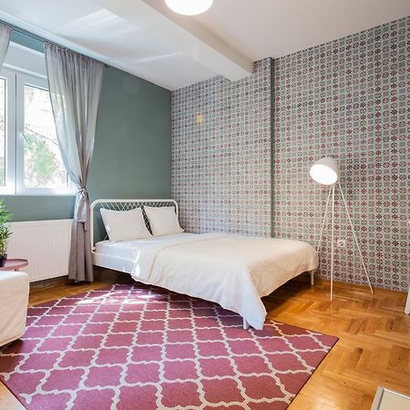 ! Promo! Central Evergreen Studio - Free Public Parking-Fast Wi-Fi Нови-Сад Экстерьер фото