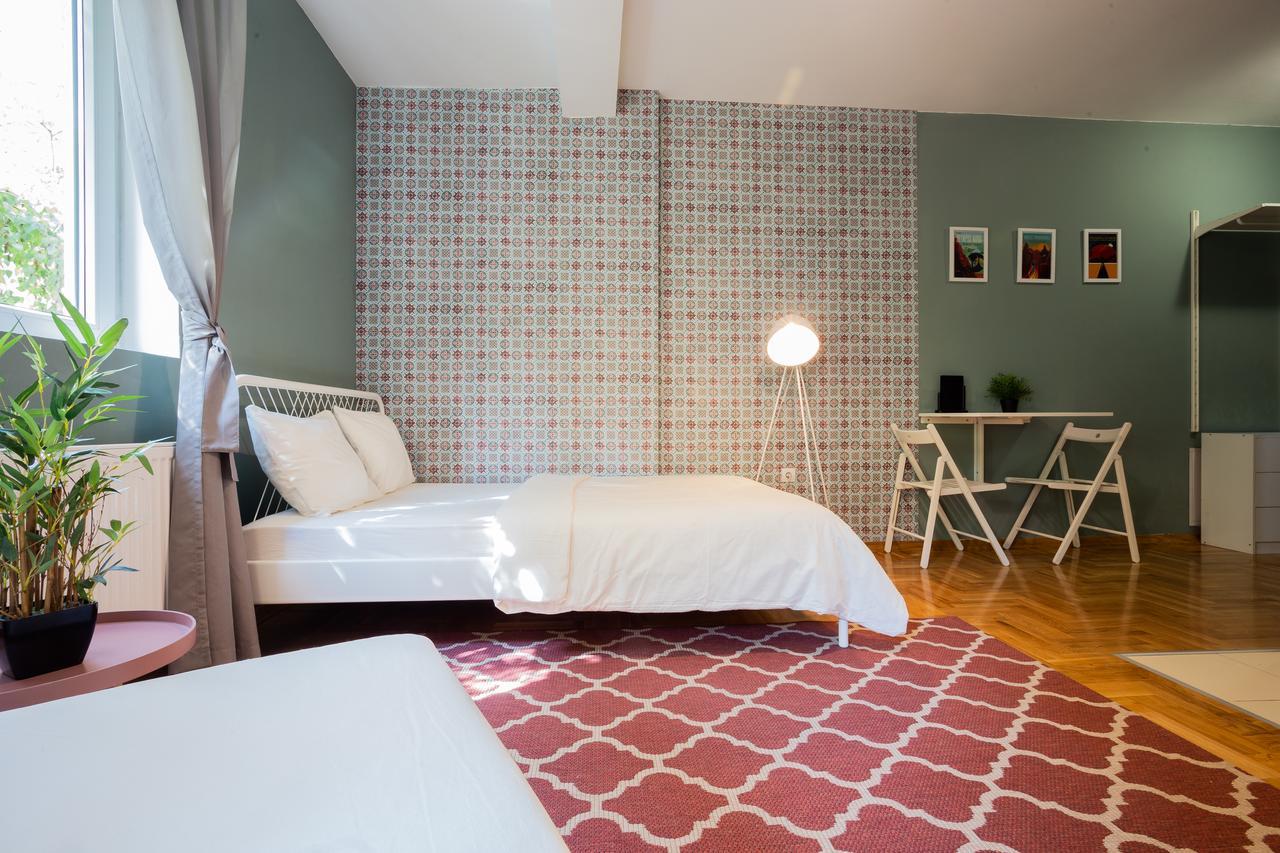 ! Promo! Central Evergreen Studio - Free Public Parking-Fast Wi-Fi Нови-Сад Экстерьер фото